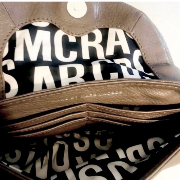 MARC BY MARC JACOBS Classic Q Karlie
Taupe Leather Cross Body Bag - Picture 7 of 11